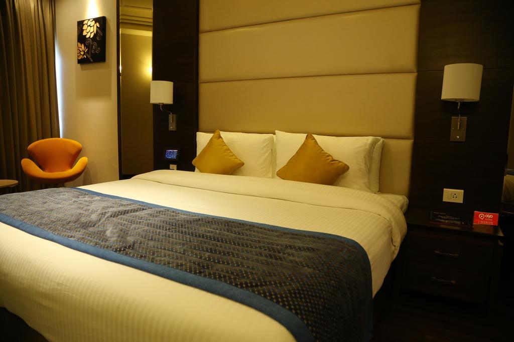 Hotel Oyo Premium Panchkula Sector 5 Exterior foto