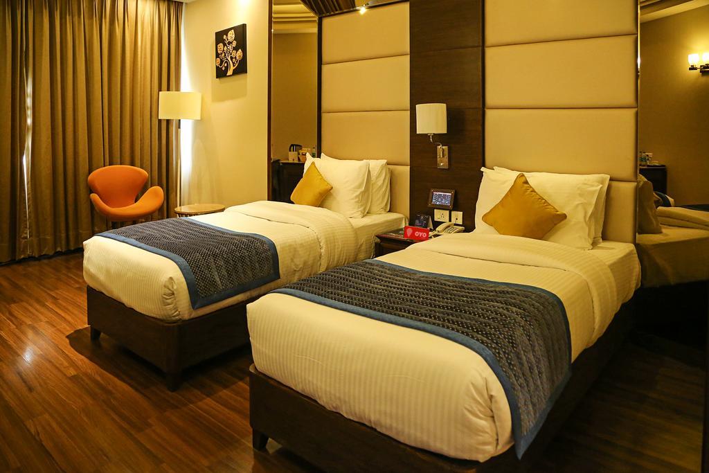 Hotel Oyo Premium Panchkula Sector 5 Exterior foto